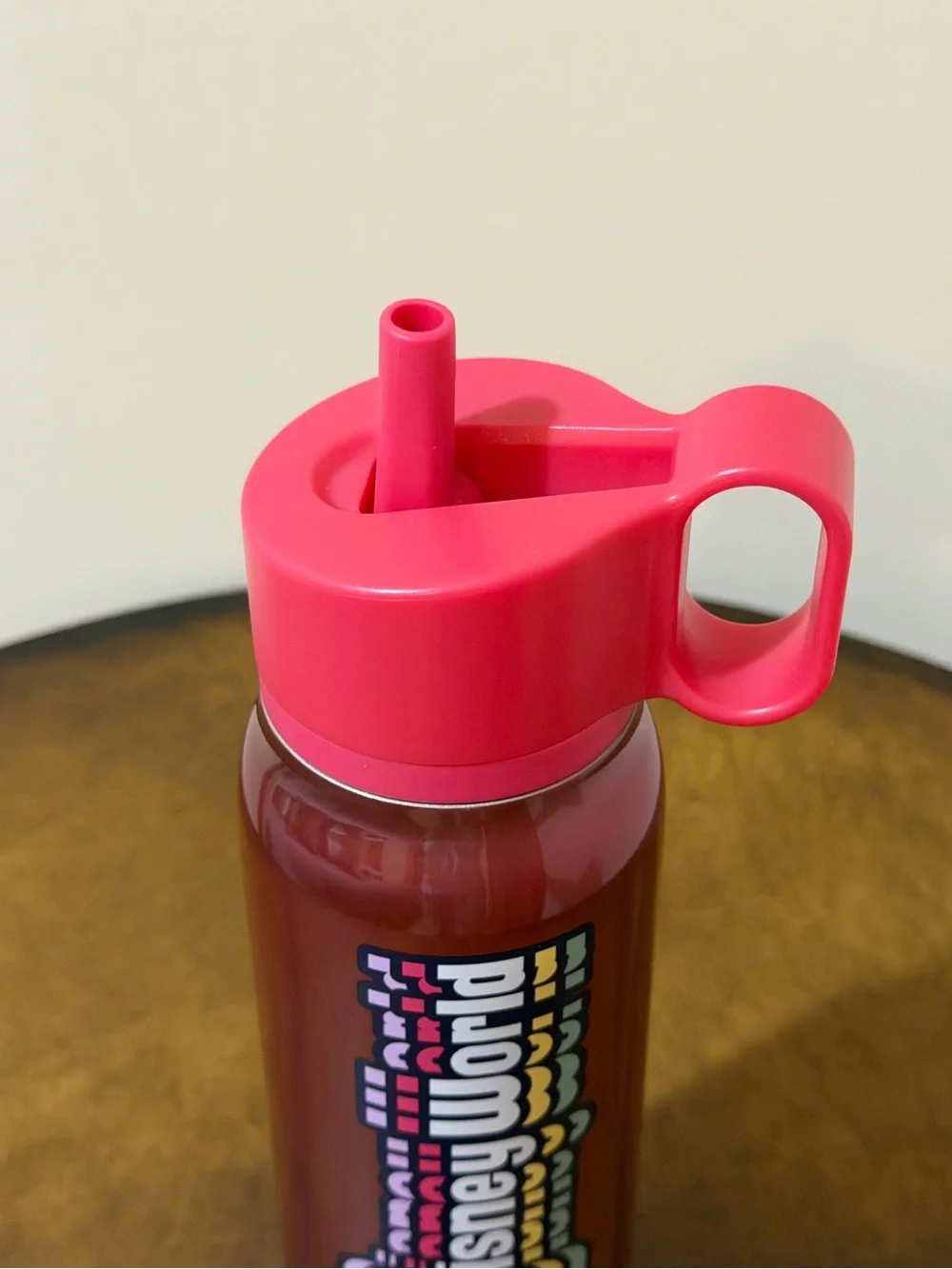 NEW STARBUCKS WALT DISNEY WORLD LOGO WATER BOTTLE IN HOT PINK 20oz